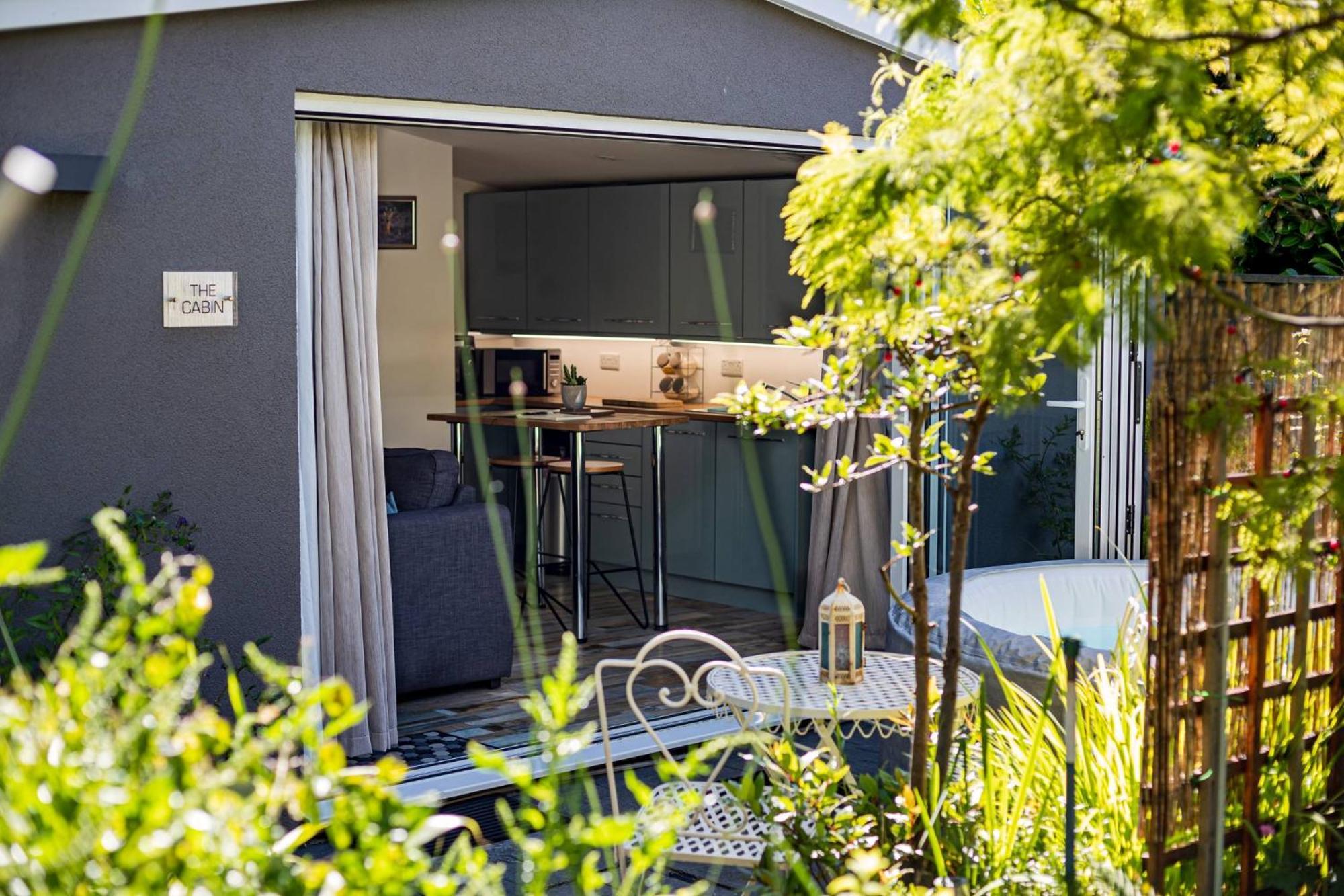 Hideaway Cabin For Two On Edge Of New Forest Hinton  Exterior photo
